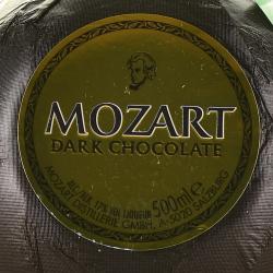 Mozart dark chocolate - ликер Мозарт с черным шоколадом 0.5 л