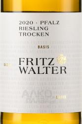 вино Fritz Walter Riesling 0.75 л белое сухое этикетка
