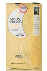 Moon Harbour Dock 1 Single Malt Chateau Haut-Bergeron - виски Мун Харбор Док 1 Сингл Молт Шато О-Бержерон 0.7 л в п/у