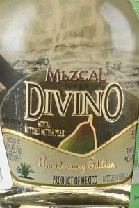 мескаль Divino Mezcal Joven with a Pear 0.05 л этикетка