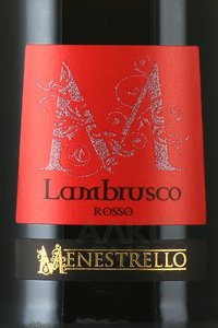 Menestrello Lambrusco Rosso - вино игристое Менестрелло Ламбруско Россо 0.75 л красное полусладкое
