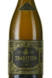 Schloss Gobelsburg Tradition Heritage Cuvee 3 Years - вино Шлосс Гобельсбург Традишн Херитидж Кюве 3 года 1.5 л белое сухое