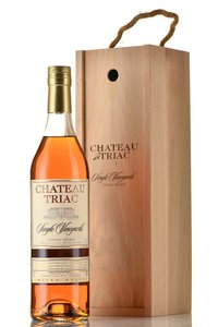 Chateau de Triac Single Vineyards Fins Bois - коньяк Шато де Триак Сингл Виньярдс Фин Буа 0.7 л