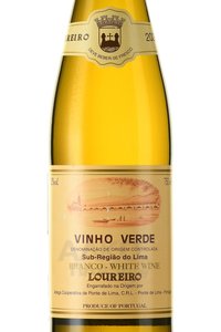 Adega Ponte de Lima Loureiro Vinho Verde DOC - вино Адега Понте де Лима Лоурейро Виньо Верде ДОК 0.75 л белое сухое
