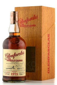 Glenfarclas Family Cask 1975 - виски Гленфарклас Фэмили Каскс 1975 года 0.7 л