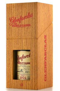 Glenfarclas Family Cask 1975 - виски Гленфарклас Фэмили Каскс 1975 года 0.7 л