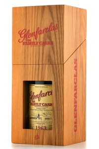 Glenfarclas Family Cask 1963 - виски Гленфарклас Фэмили Каскс 1963 года 0.7 л