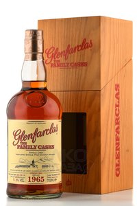 Glenfarclas Family Casks 1965 - виски Гленфарклас Фэмэли Каскс 1965 года 0.7 л