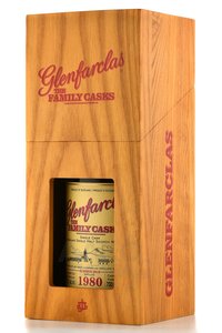 Glenfarclas Family Casks 1980 - виски Гленфарклас Фэмили Каскс 1980 0.7 л