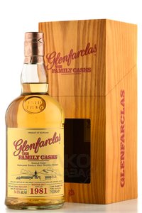 Glenfarclas Family Cask 1981 - виски Гленфарклас Фэмили Каскс 1981 года 0.7 л