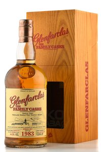 Glenfarclas Family Casks 1983 - виски Гленфарклас Фэмэли Каскс 1983 года 0.7 л