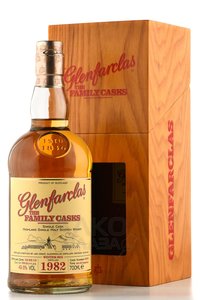 Glenfarclas Family Cask 1982 - виски Гленфарклас Фэмили Каскс 1982 года 0.7 л