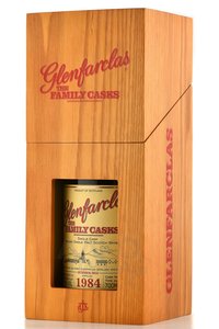 виски Glenfarclas Family Casks 1984 0.7 л деревянная коробка