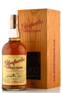 Glenfarclas Family Casks 1992 - виски Гленфарклас Фэмэли Каскс 1992 года 0.7 л