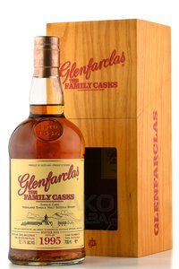 Glenfarclas Family Casks 1995 - виски Гленфарклас Фэмэли Каскс 1995 года 0.7 л