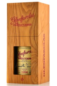 Glenfarclas Family Casks 1996 - виски Гленфарклас Фэмэли Каскс 1996 года 0.7 л