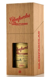 Glenfarclas Family Casks 1991 - виски Гленфарклас Фэмэли Каскс 1991 года 0.7 л