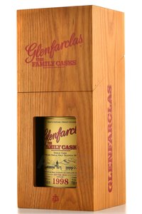 Glenfarclas Family Casks 1998 - виски Гленфарклас Фэмэли Каскс 1998 года 0.7 л