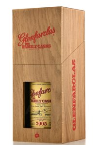 Glenfarclas Family Casks 2005 - виски Гленфарклас Фэмэли Каскс 2005 года 0.7 л