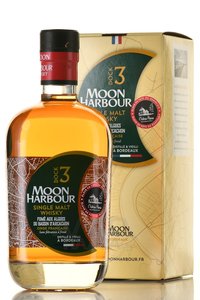 Moon Harbour Dock 3 Single Malt Chateau Pipeau - виски Мун Харбор Док 3 Сингл Молт Шато Пипо 0.7 л в п/у