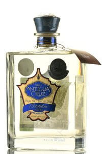 Antigua Cruz Anejo Cristalino 100% Agave Azul - текила Антигуа Круз Аньехо Кристалино 100% Агаве Азуль 0.75 л в п/у