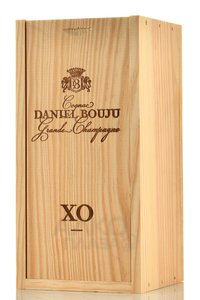 Daniel Bouju XO gift box - коньяк Даниель Бужу 0.7 л ИКСО п/у