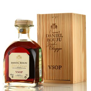 Daniel Bouju Carafon VSOP in wooden box - коньяк Даниэль Бужу Карафон ВСОП 0.7 л в д/к