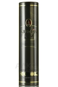 Kremlin Award Classic - водка Кремлин Эворд Классик 0.7 л в металической тубе
